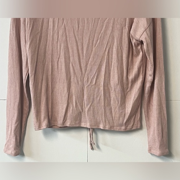 Hippie Rose light pink long sleeve top. Size Small. Soft and lightweight. - Picture 4 of 9